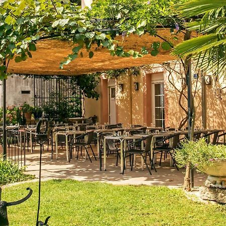 Hotel Restaurant Les Touristes Vals-les-Bains Ngoại thất bức ảnh