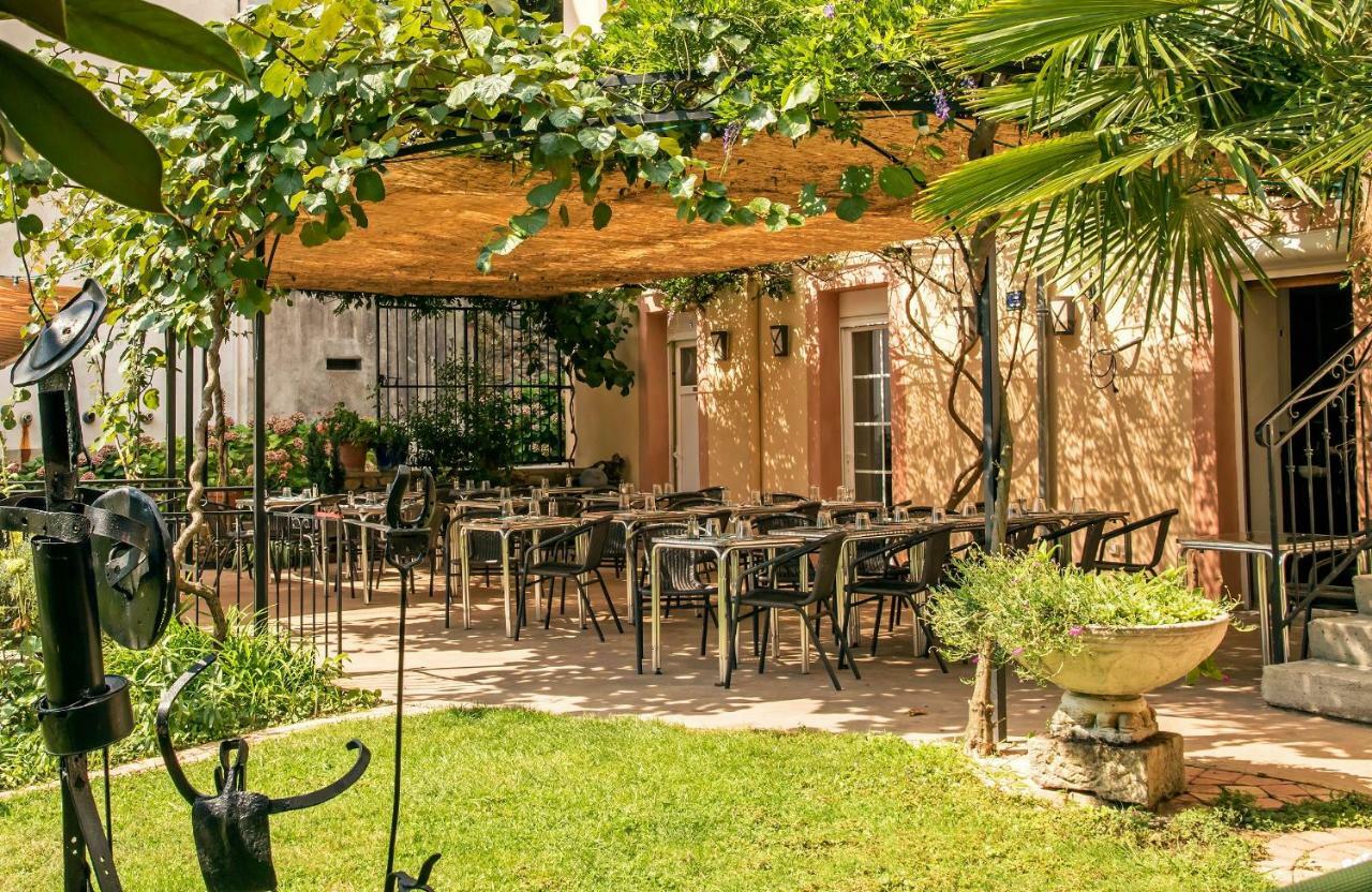 Hotel Restaurant Les Touristes Vals-les-Bains Ngoại thất bức ảnh